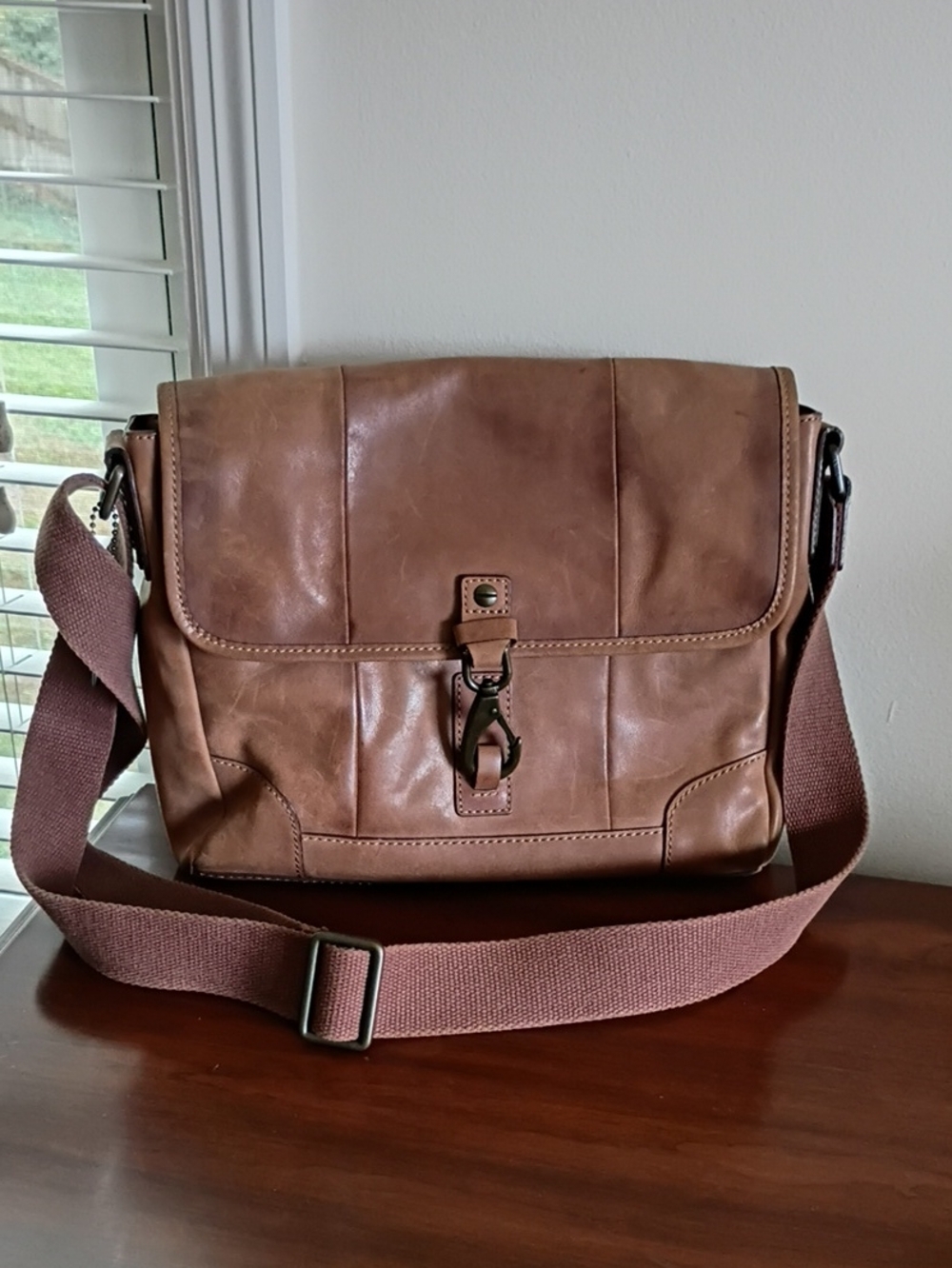 Rare Fossil Vintage Field Sports Leather Messenger Bag